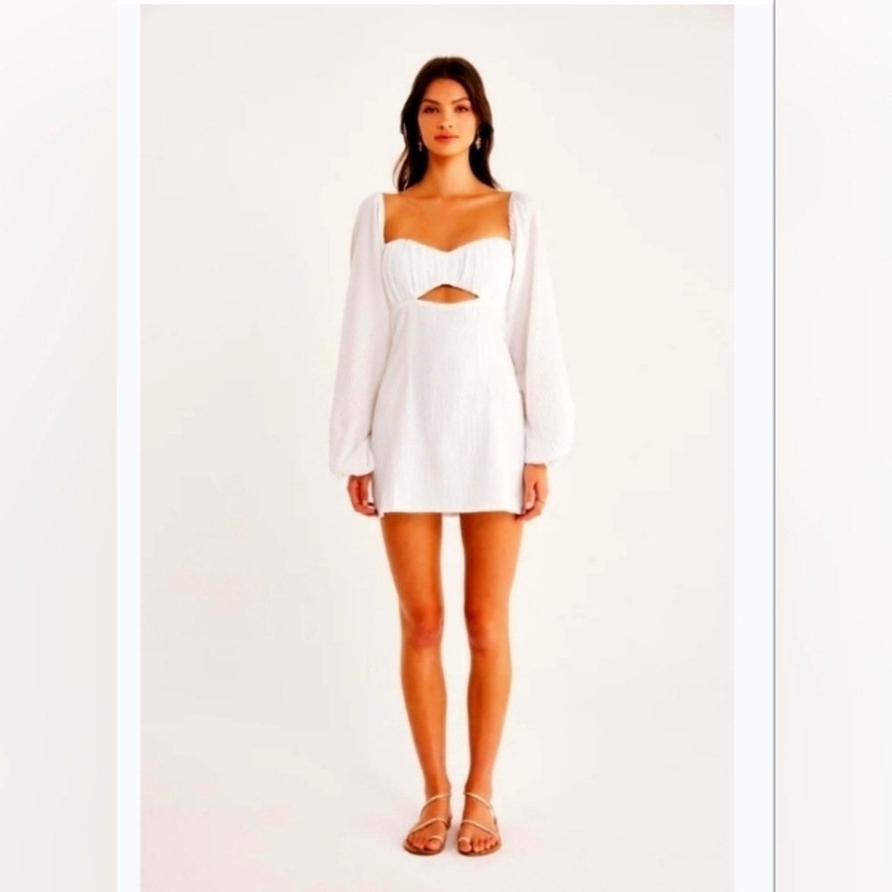 Rumer Camille cut-out mini 👗